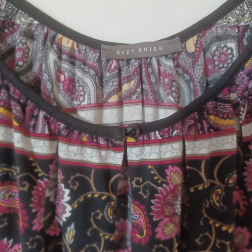 Top - Picture 3 of 4